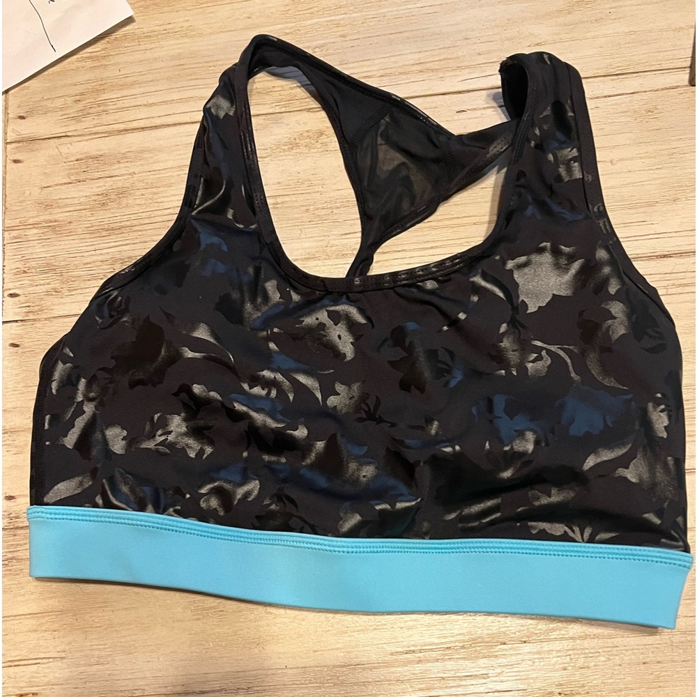 Rise sports bra